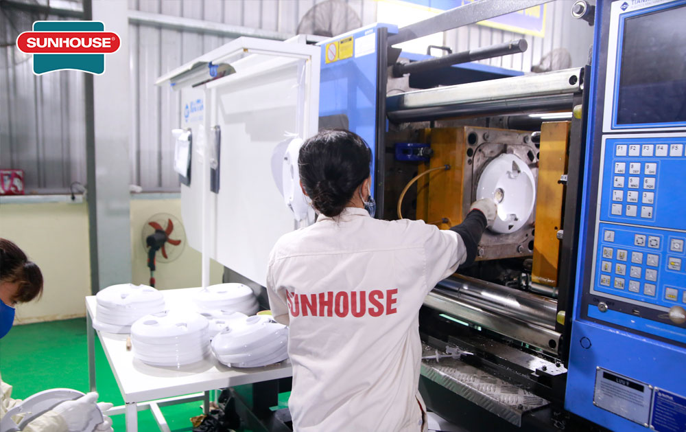 Hoạt động sản xuất và lắp ráp nồi cơm điện tại nhà máy SUNHOUSE Việt Nam 002