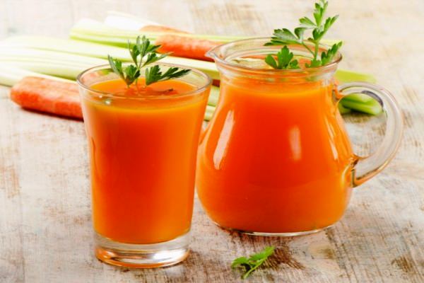 Hướng dẫn làm sinh tố cà rốt bí ngô đơn giản tại nhà