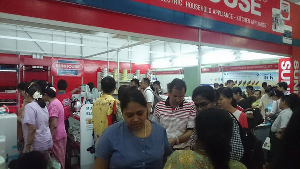 SUNHOUSE ghi dấu ấn đặc biệt tại hội chợ Myanmar 2015 5