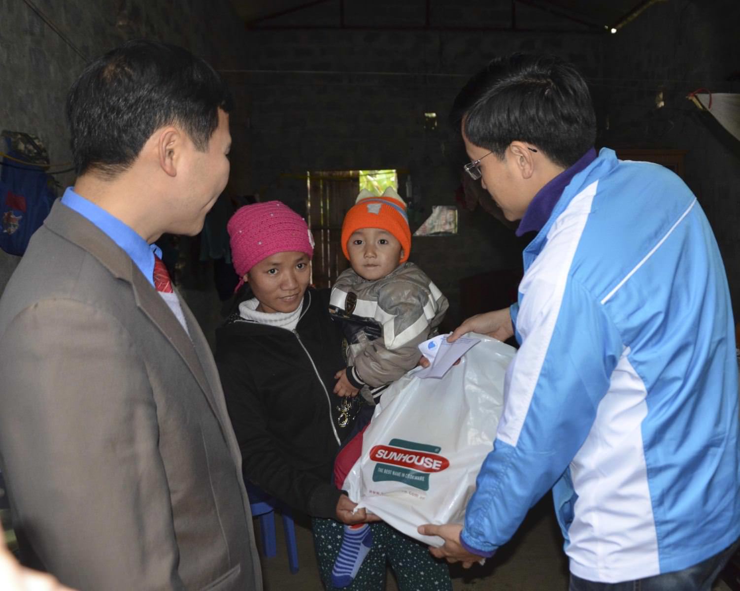 Tập đoàn Sunhouse chung tay mang Tết ấm đến với trẻ em nghèo huyện Mỹ Đức – Hà Nội 1