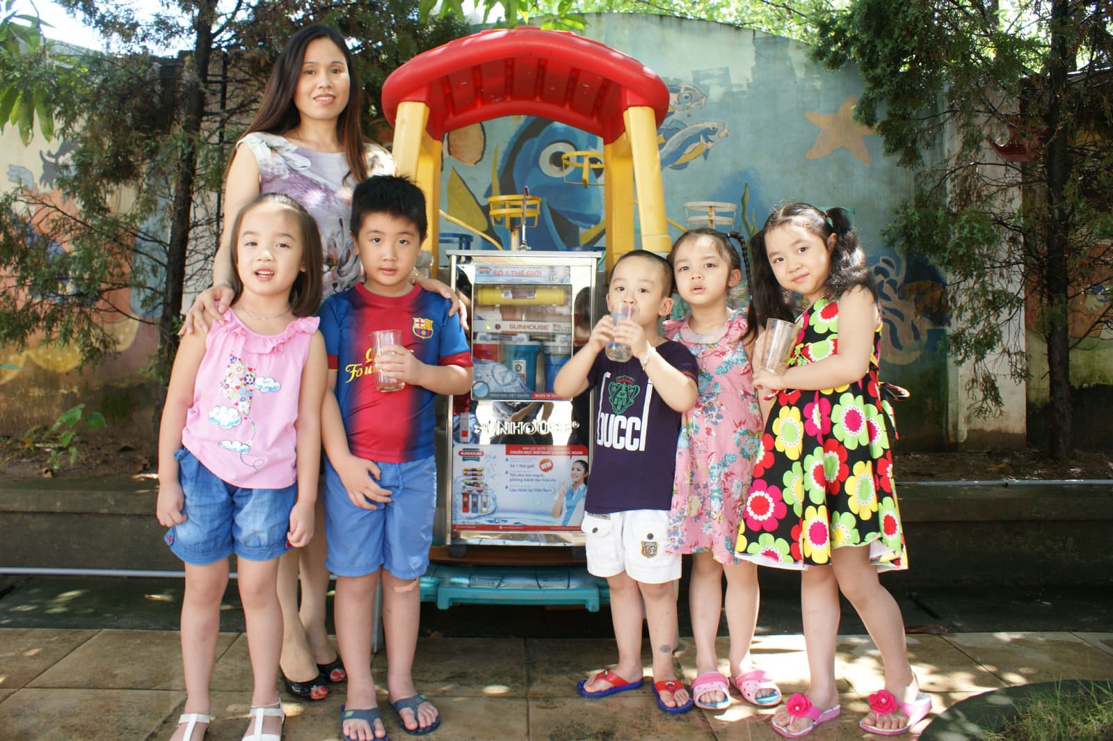 Tập đoàn Sunhouse tặng máy lọc nước cho các trường mầm non Hà Nội 1