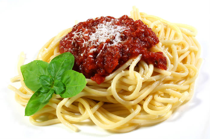 Cách làm mỳ Spaghetti thịt bò sốt cà chua với nồi Anod 5