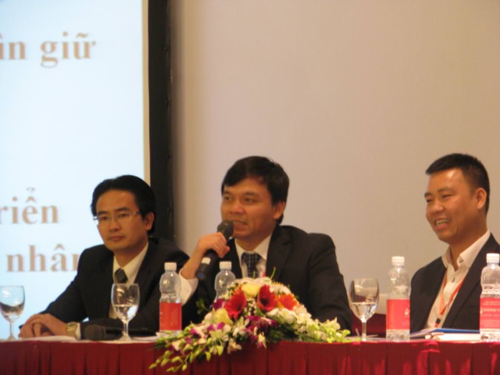 Chủ tịch Nguyễn Xuân Phú làm diễn giả Ngày Nhân sự Việt Nam 2013 - Quản trị nhân sự vượt khủng hoảng 4