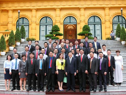 Chủ tịch nước Trương Tấn Sang gặp mặt doanh nhân trẻ tiêu biểu