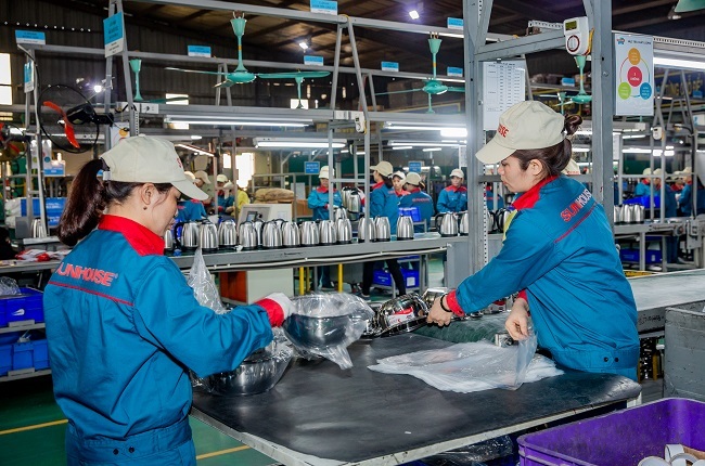 ‘Đột nhập’ nhà máy sản xuất đồ gia dụng lớn bậc nhất Việt Nam 4