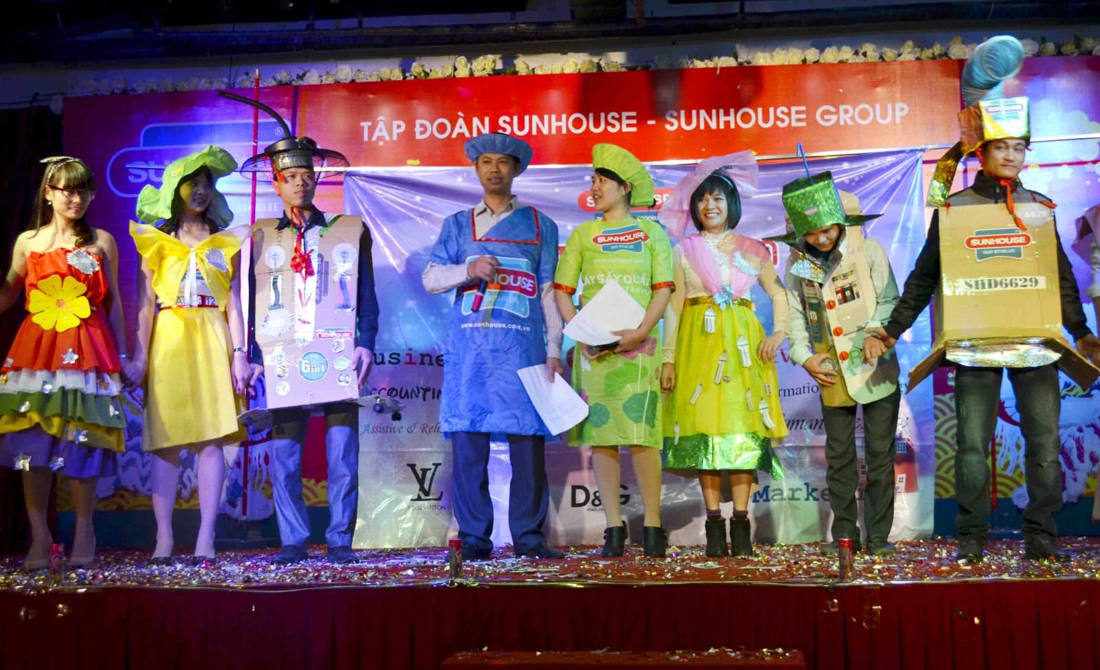 Lễ tổng kết cuối năm 2014 Sunhouse Group ý nghĩa, ấn tượng và ấm cúng 7