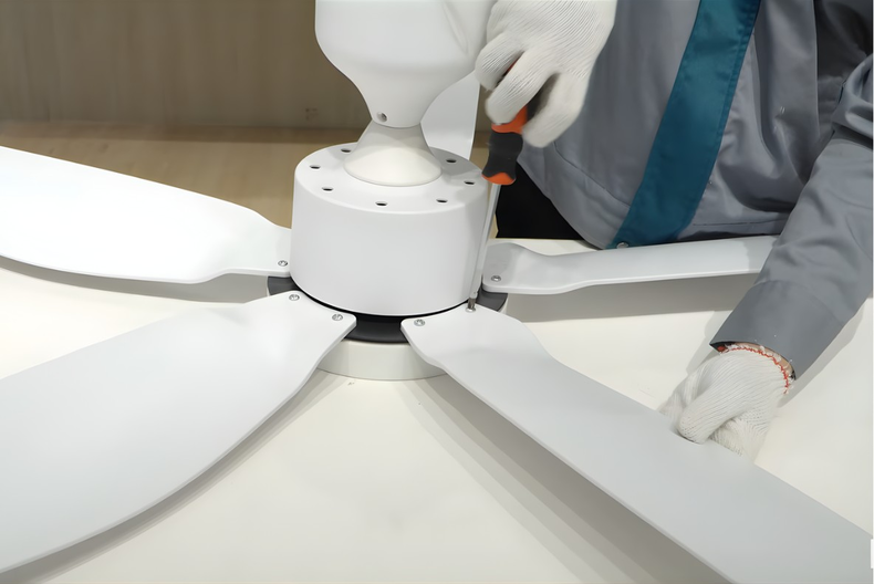 SUNHOUSE hỗ trợ lắp đặt tại nhà với đội ngũ kỹ thuật có chuyên môn cao