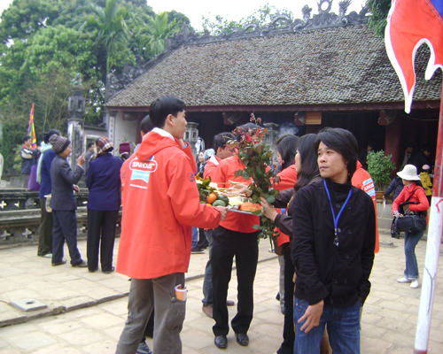 Sunhouse du xuân lễ chùa đầu năm 2010 2