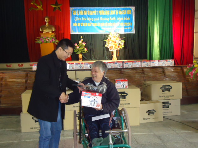 Tâp đoàn Sunhouse tham gia giao lưu-tri ân tặng quà thương bệnh binh tại Bắc Ninh 4