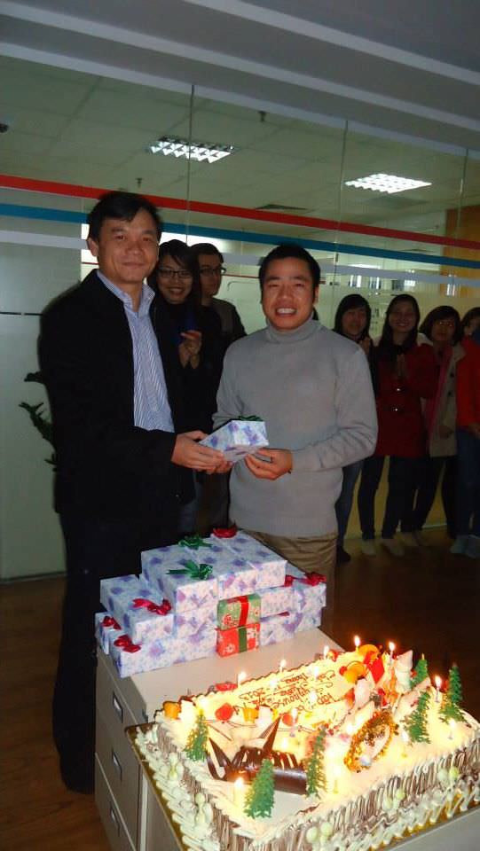 Tập đoàn Sunhouse tổ chức Noel 2013 và sinh nhật cho CBNV có ngày sinh trong tháng 12 2