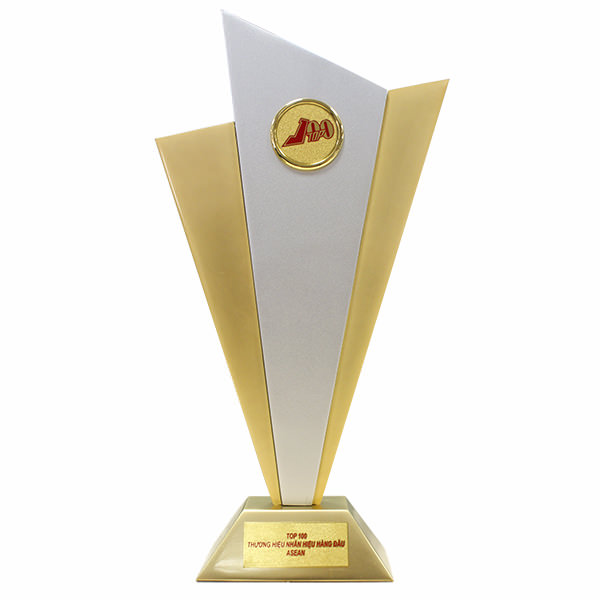 Tập đoàn Sunhouse vinh dự nhận giải thưởng “Top 100 thương hiệu – nhãn hiệu hàng đầu Asean 2014” 2