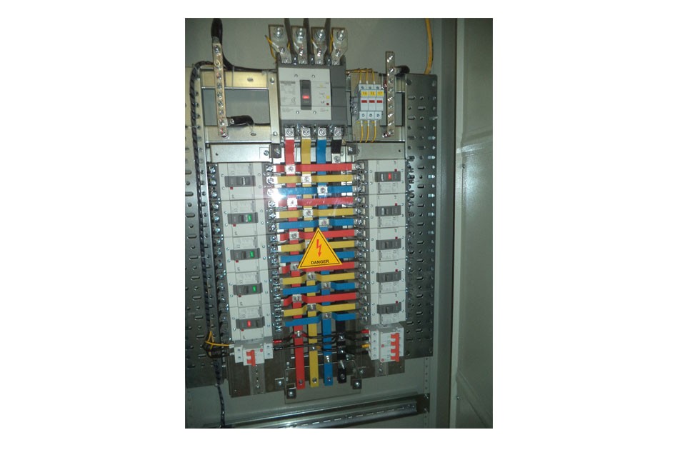 tu-db-distribution-board_004.jpg
