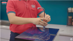 máy lọc nước vẫn chạy nhưng không có nước