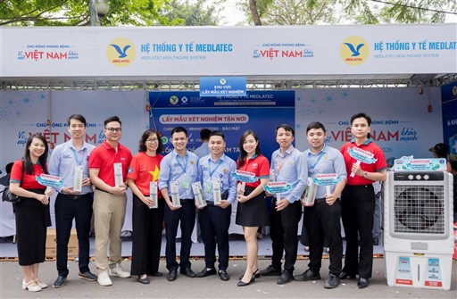 SUNHOUSE đồng hành cùng hàng trăm y bác sĩ tại Ngày hội Sức khỏe Toàn dân, lan tỏa tinh thần sống khỏe chủ động.